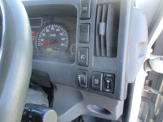 ISUZU ELF 2014 Image 31