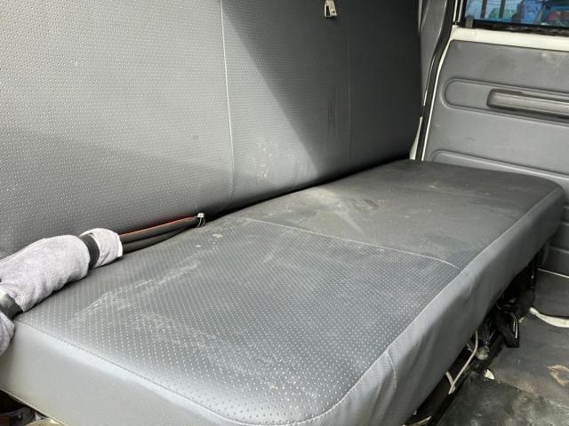 ISUZU ELF 2014 Image 31