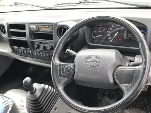 HINO DUTRO 2020 Image 31