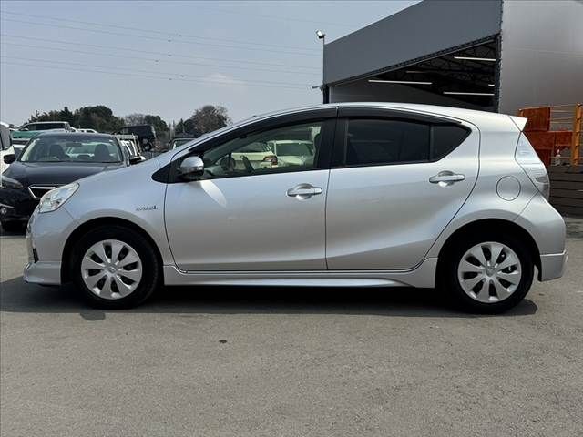 TOYOTA AQUA 2014 Image 31