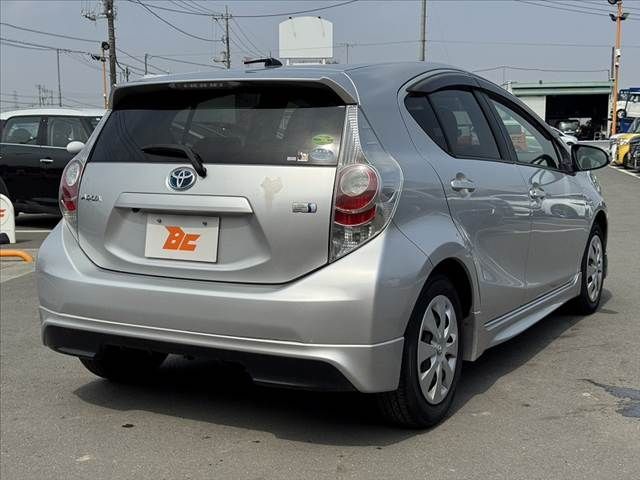 TOYOTA AQUA 2014 Image 31