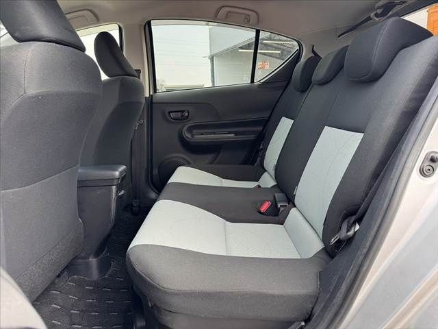 TOYOTA AQUA 2014 Image 31