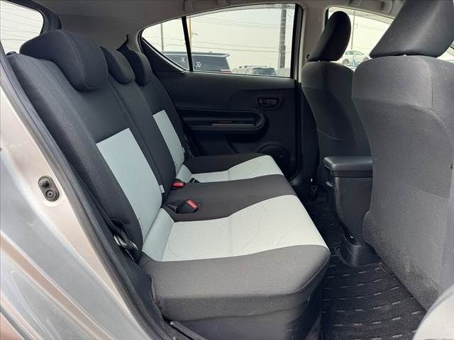 TOYOTA AQUA 2014 Image 31