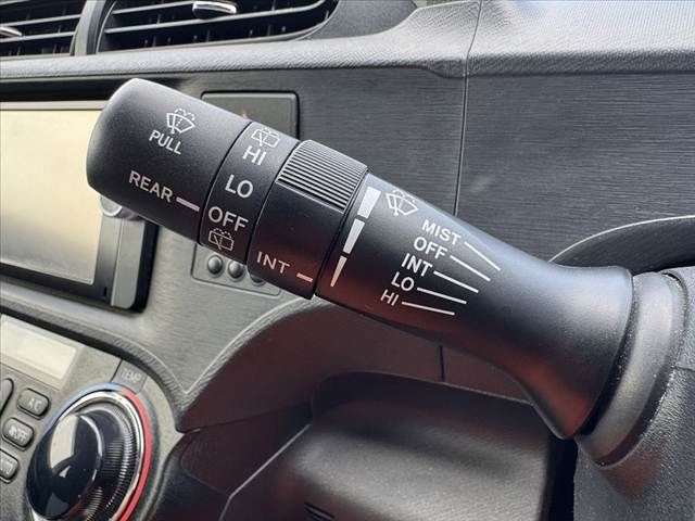 TOYOTA AQUA 2014 Image 31