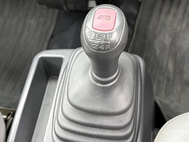 SUBARU SAMBAR TRUCK 4WD 2001 Image 31