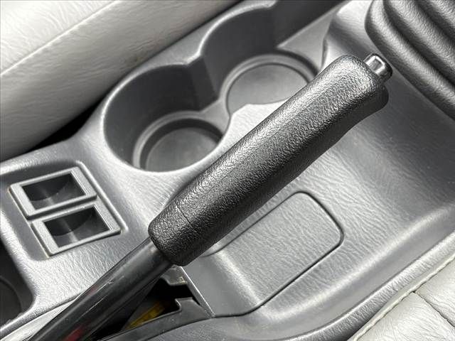 SUBARU SAMBAR TRUCK 4WD 2001 Image 31