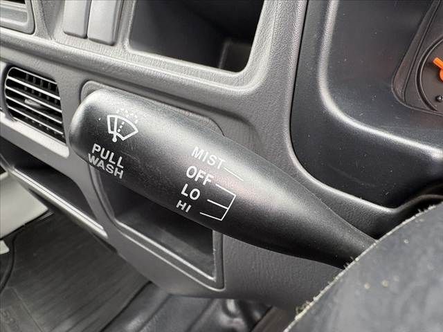 SUBARU SAMBAR TRUCK 4WD 2001 Image 31