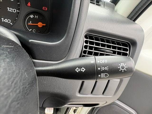 SUBARU SAMBAR TRUCK 4WD 2001 Image 31