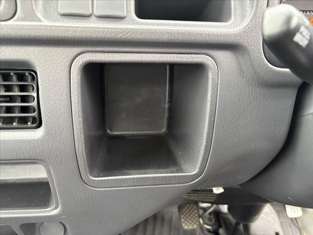 SUBARU SAMBAR TRUCK 4WD 2001 Image 31