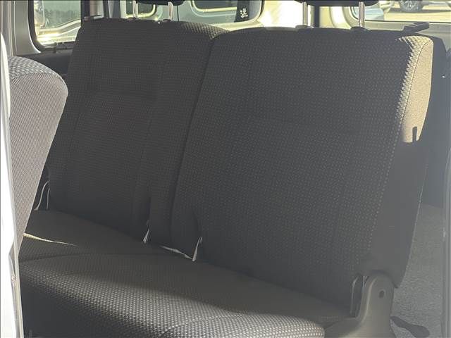 DAIHATSU HIJET CARGO 4WD 2019 Image 31