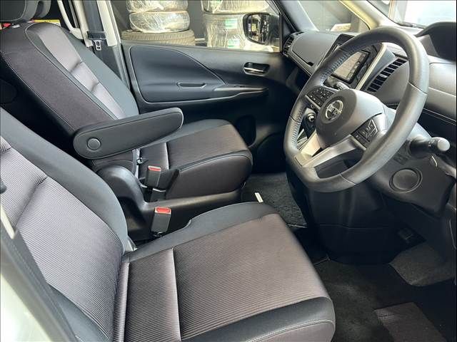 NISSAN SERENA  S-HYBRID 2017 Image 31