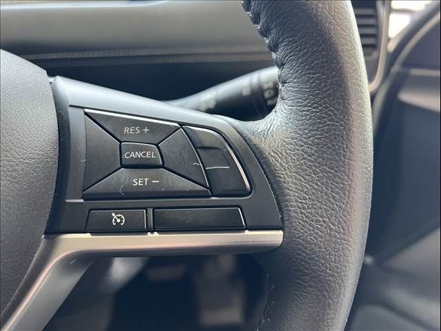 NISSAN SERENA  S-HYBRID 2017 Image 31