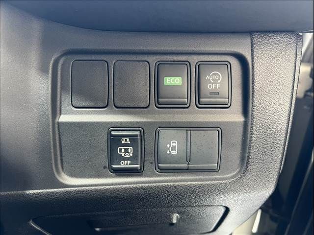 NISSAN SERENA  S-HYBRID 2017 Image 31