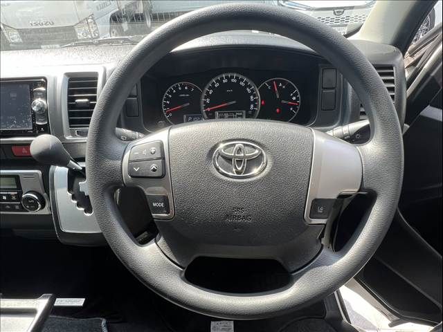 TOYOTA HIACE WAGON 2018 Image 31