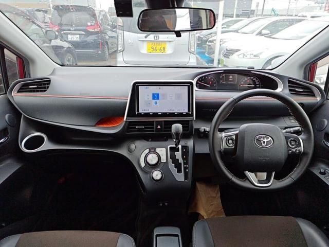 TOYOTA SIENTA 2018 Image 31