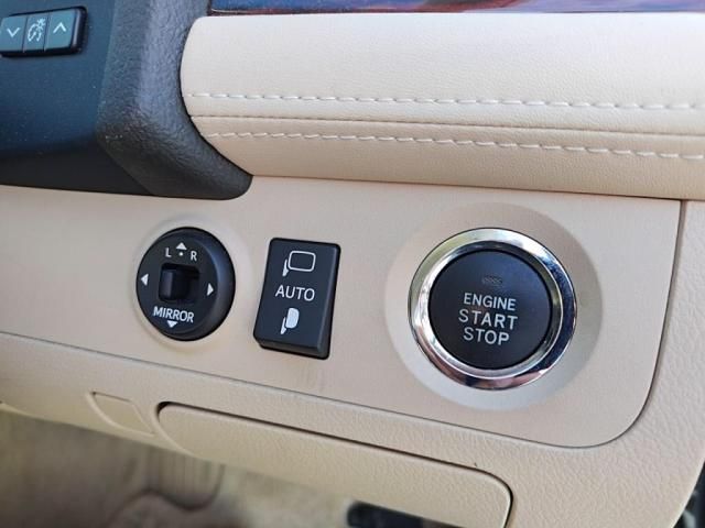 TOYOTA CROWN SEDAN 2010 Image 31