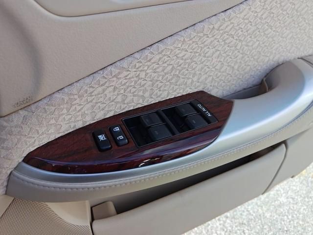 TOYOTA CROWN SEDAN 2010 Image 31