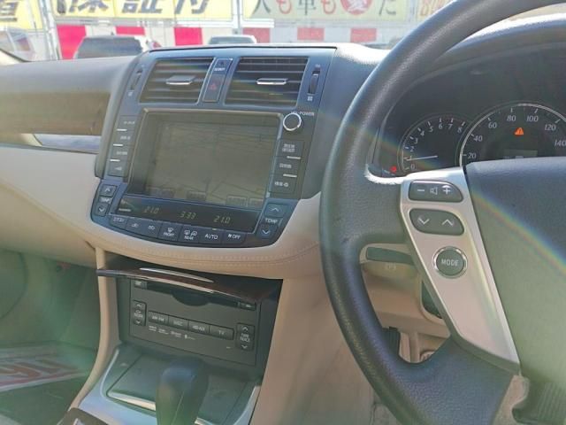 TOYOTA CROWN SEDAN 2010 Image 31