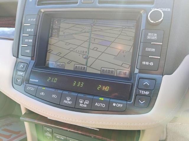 TOYOTA CROWN SEDAN 2010 Image 31