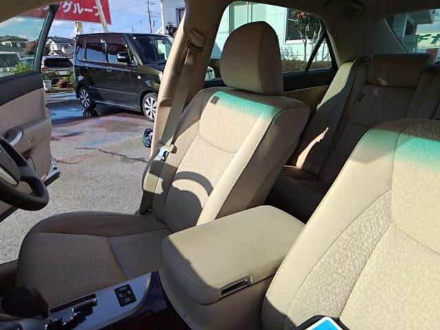 TOYOTA CROWN SEDAN 2010 Image 31