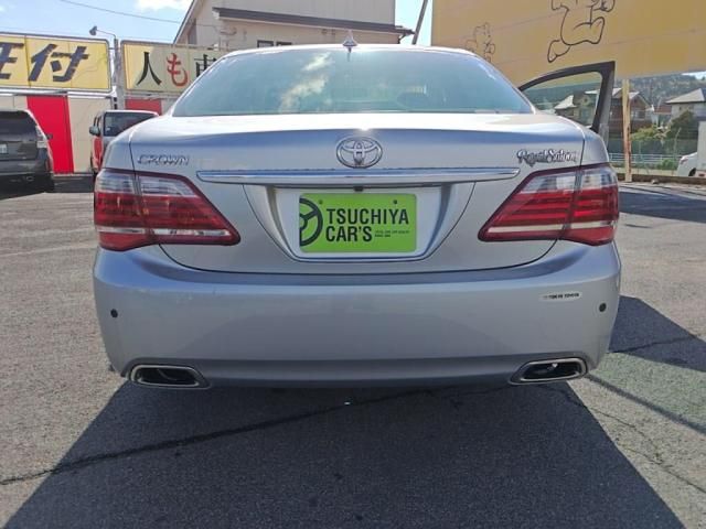 TOYOTA CROWN SEDAN 2010 Image 31