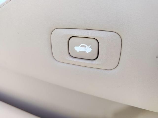 TOYOTA CROWN SEDAN 2010 Image 31