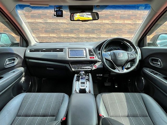 HONDA VEZEL HYBRID 2015 Image 31