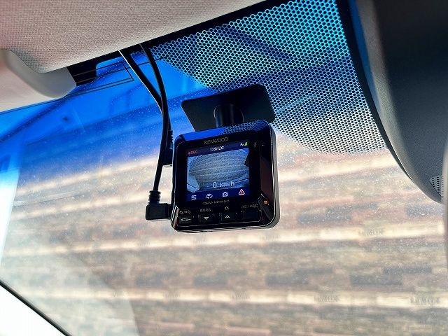 HONDA VEZEL HYBRID 2015 Image 31