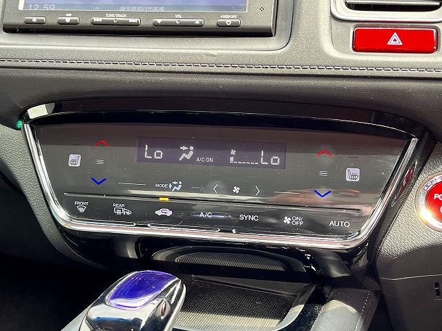 HONDA VEZEL HYBRID 2015 Image 31