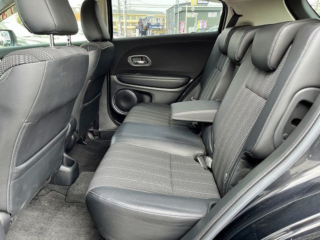 HONDA VEZEL HYBRID 2015 Image 31