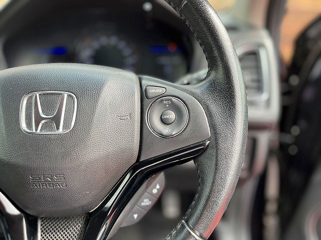 HONDA VEZEL HYBRID 2015 Image 31