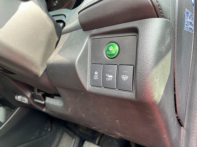 HONDA VEZEL HYBRID 2015 Image 31