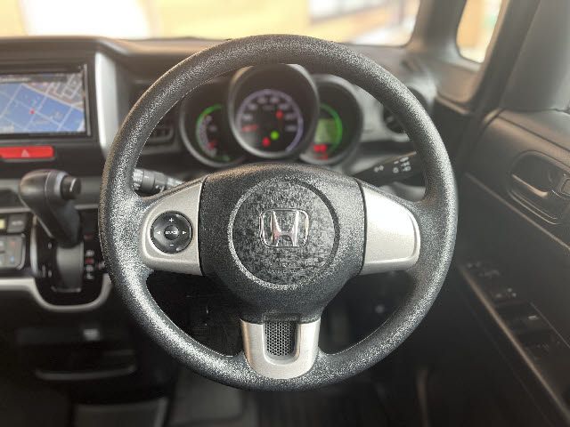 HONDA N BOX 2015 Image 31