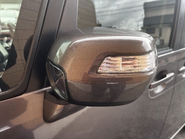 HONDA N BOX 2015 Image 31