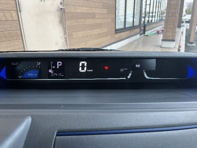 DAIHATSU TANTO CUSTOM 4WD 2020 Image 31