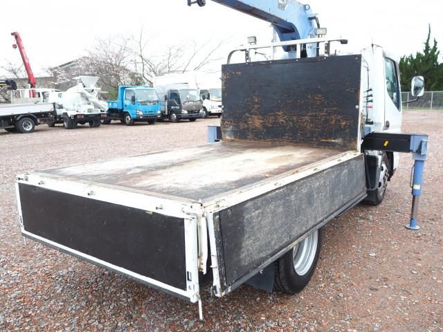 MITSUBISHI CANTER 2004 Image 31