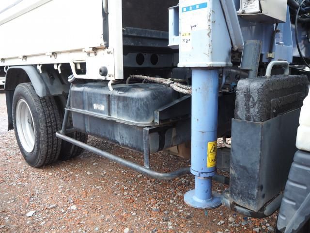 MITSUBISHI CANTER 2004 Image 31