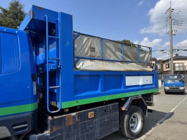 MITSUBISHI FUSOU FIGHTER 2013 Image 31