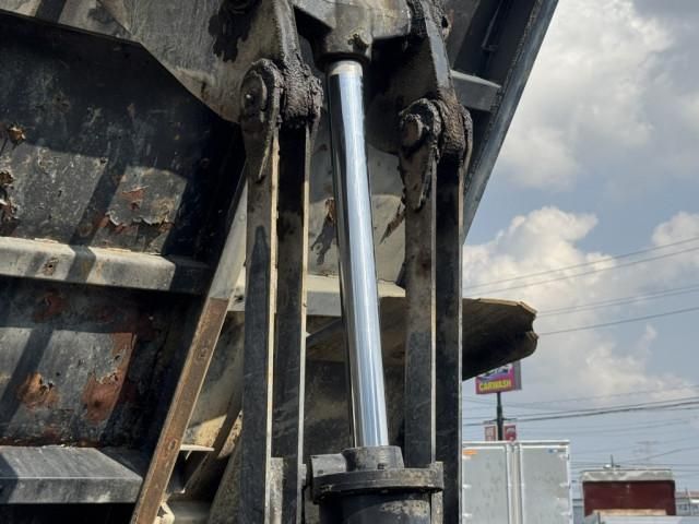 MITSUBISHI FUSOU FIGHTER 2013 Image 31