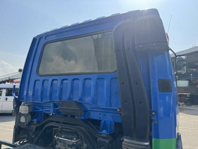 MITSUBISHI FUSOU FIGHTER 2013 Image 31