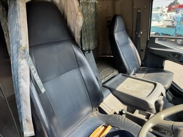 MITSUBISHI FUSOU FIGHTER 2013 Image 31