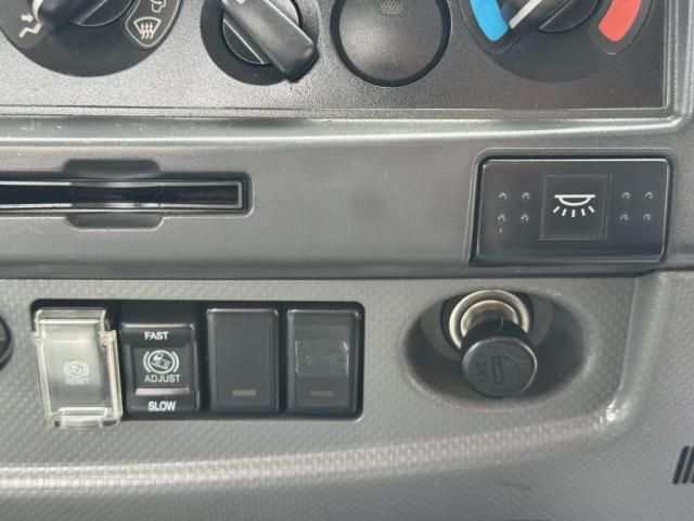 ISUZU FORWARD 2016 Image 31