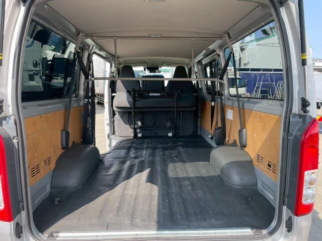 TOYOTA HIACE VAN 2WD 2023 Image 31