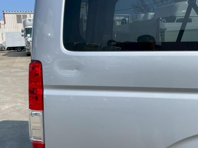 TOYOTA HIACE VAN 2WD 2023 Image 31