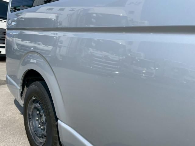 TOYOTA HIACE VAN 2WD 2023 Image 31