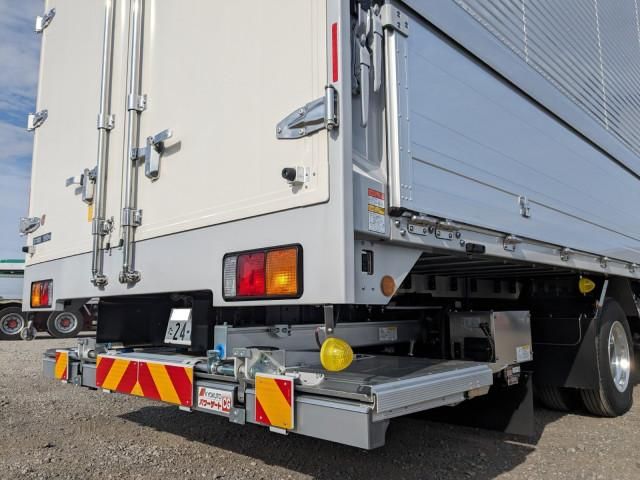 MITSUBISHI FUSOU FIGHTER 2025 Image 31