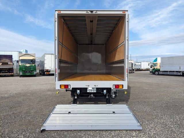 MITSUBISHI FUSOU FIGHTER 2025 Image 31