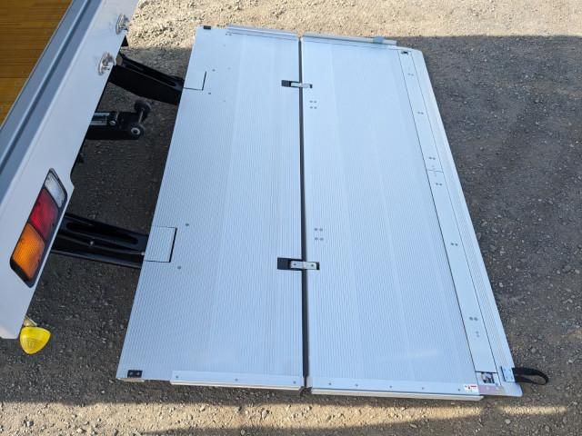 MITSUBISHI FUSOU FIGHTER 2025 Image 31