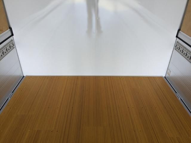 MITSUBISHI FUSOU FIGHTER 2025 Image 31