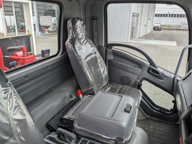 ISUZU FORWARD 2018 Image 31